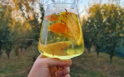 Spritz à l’orange amer et au sirop de safran